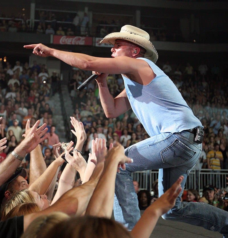 Kenny Chesney Tickets