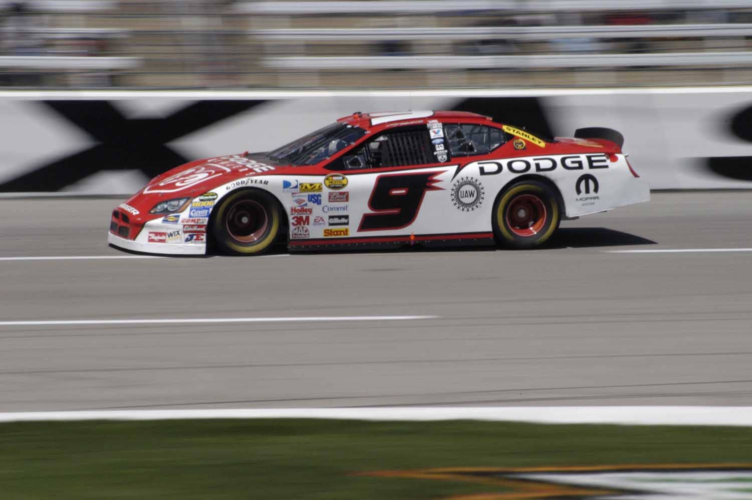 The Roar of Thunder Secure Your 2024 Daytona 500 Tickets for a Heart